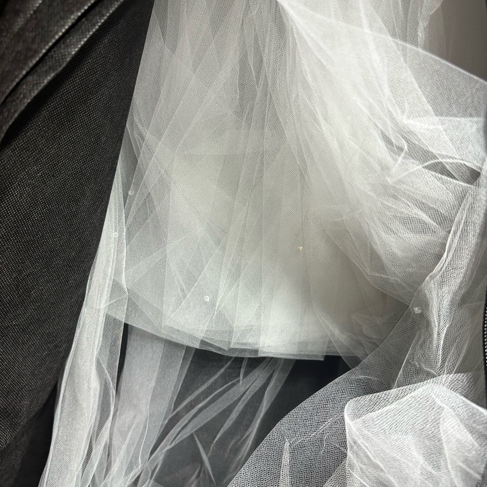 Sara Gabriel Custom Made Royal Cathedral Veil - image 3